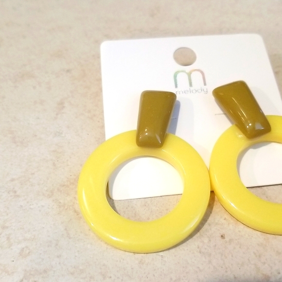 3 for $15 Two Tone Yellow & Olive Green Acrylic Dangle Earrings - Picture 3 of 3